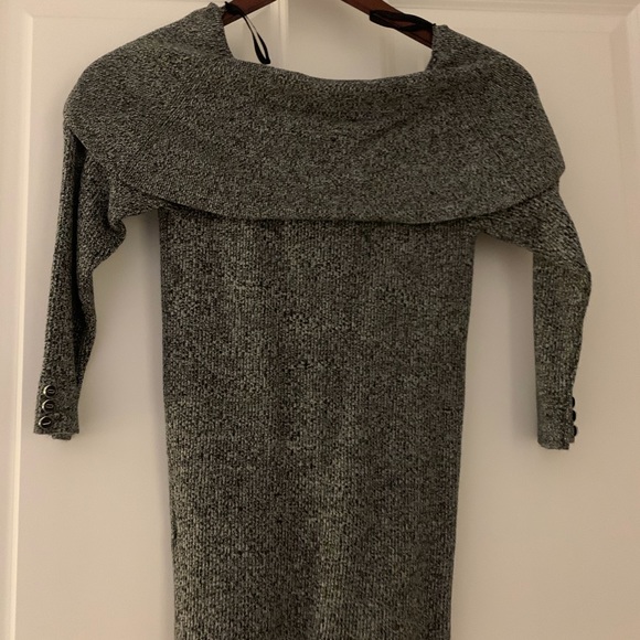 Top - Picture 2 of 3